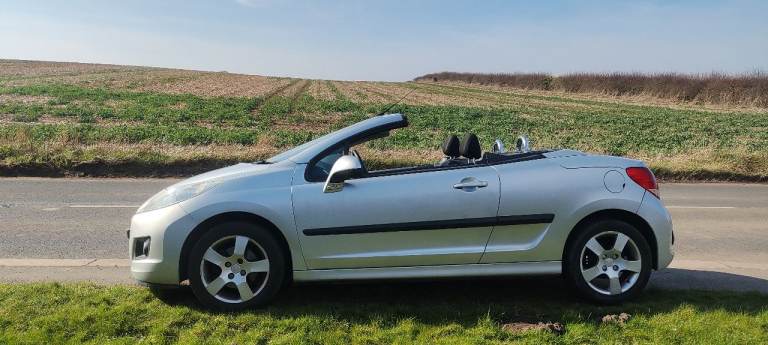 Peugeot 207 convertible 2010 1.6 diesel