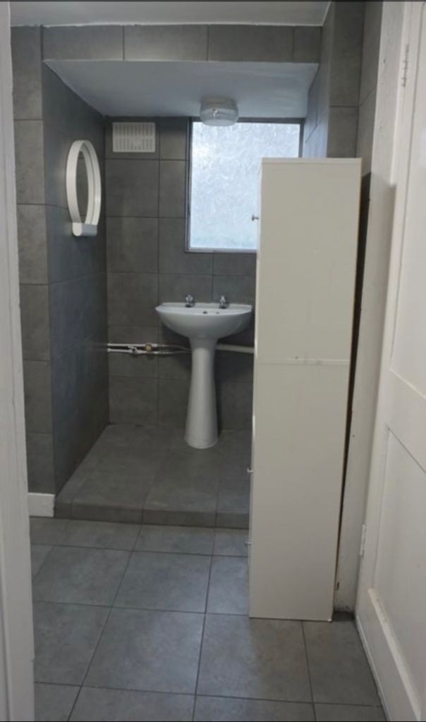 Large double room to rent in Chatham 