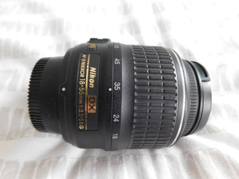 NIKON DX AF-S NIKKOR 18 - 55MM 3.5 - 5.6 G SWM VR ASPHERICAL LENS - THAILAND