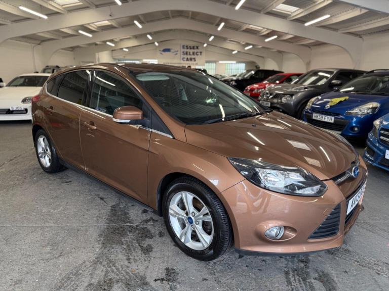 2013 Ford Focus 1.0T EcoBoost Zetec Euro 5 (s/s) 5dr HATCHBACK Petrol Manual