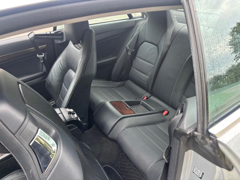 2010 Mercedes-Benz E Class E250 CGI BlueEFFICIENCY SE 2dr Tip Auto COUPE Petrol Automatic