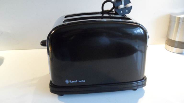 NEW Russell Hobbs 2 slice black toaster