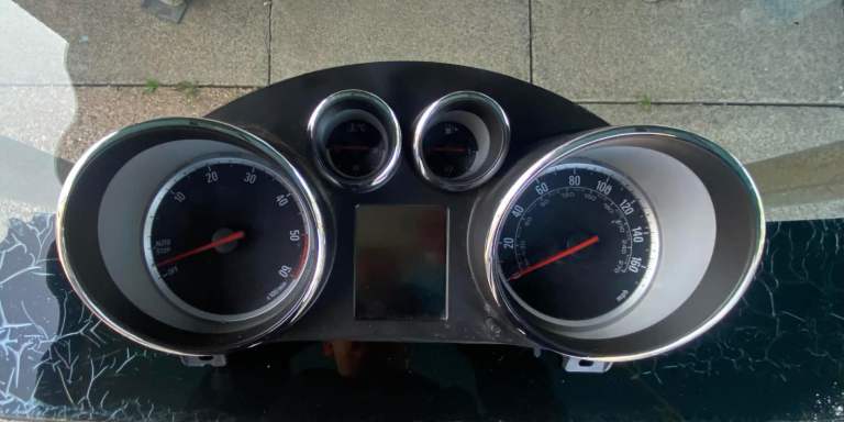 Speedometer Vauxhall 