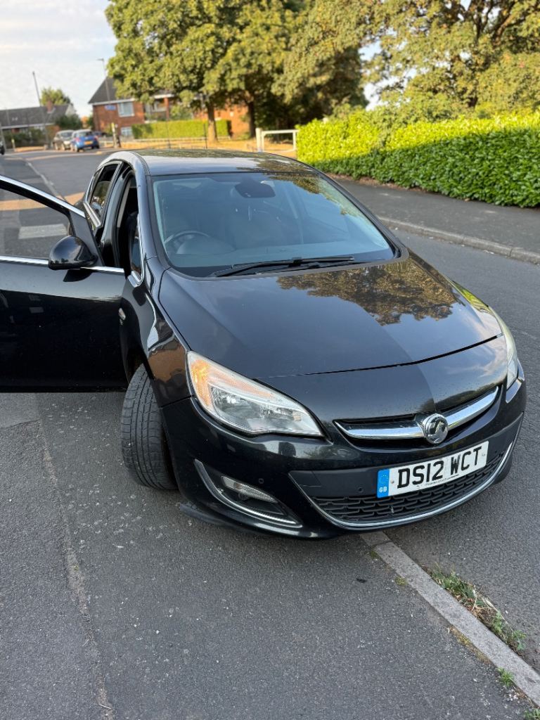 Vauxhall, ASTRA, Hatchback, 2012, Other, 1598 (cc), 5 doors