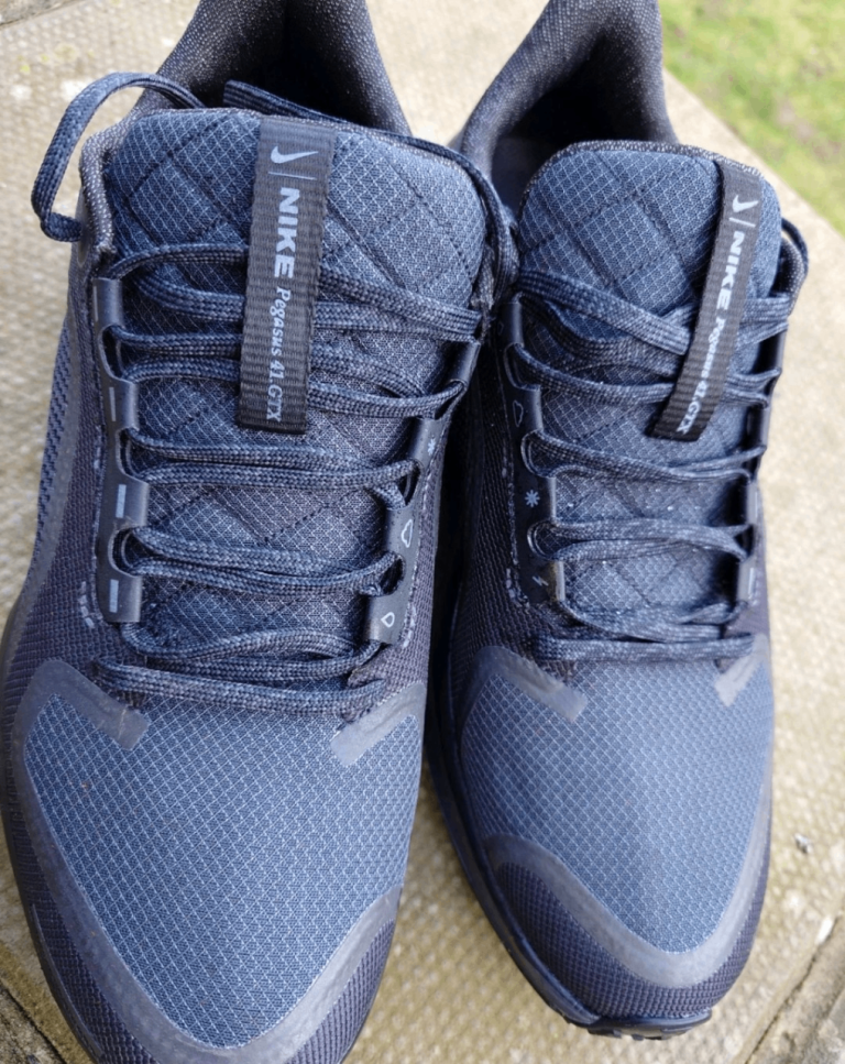 Nike trail running shoes UK 8 gortex