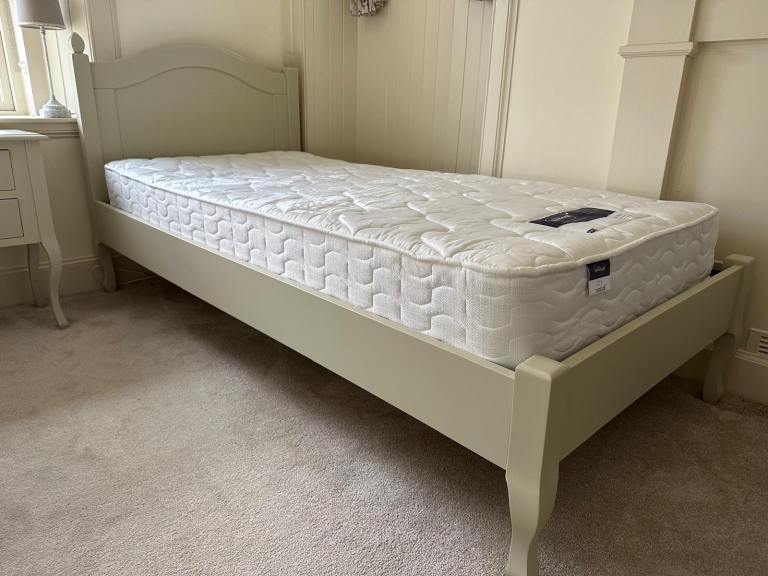 Single bed x 2 and mattresses 