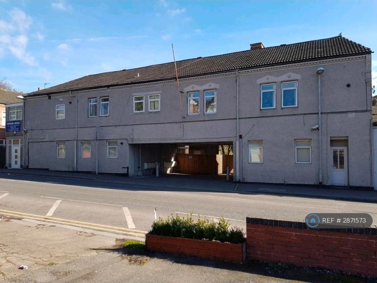 2 bedroom flat in Roshan House, Carlton, Nottingham, NG4 (2 bed) (#2871573)