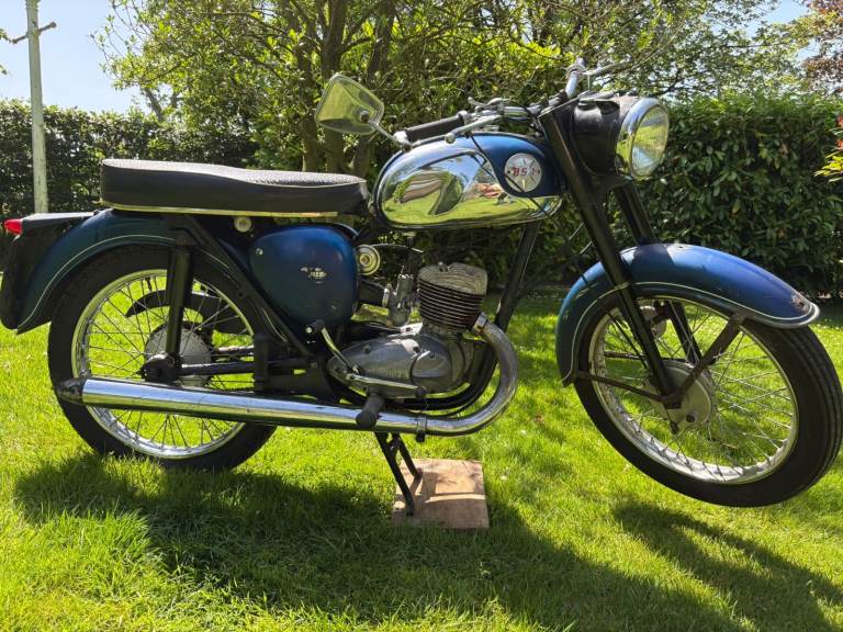 BSA Bantam D14/4 175 1968 Supreme