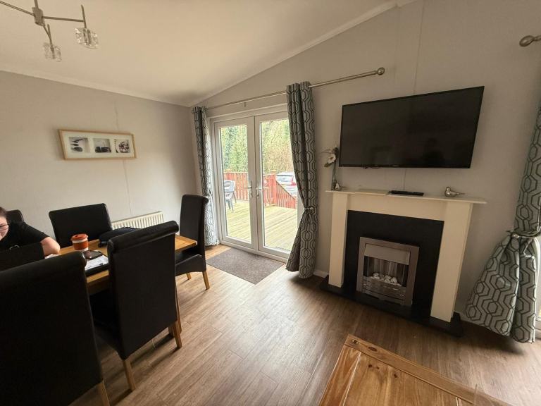 HAULFRYN LOG CABIN 40X20 • 3 BED TWIN LODGE • DG • CH • £42,995
