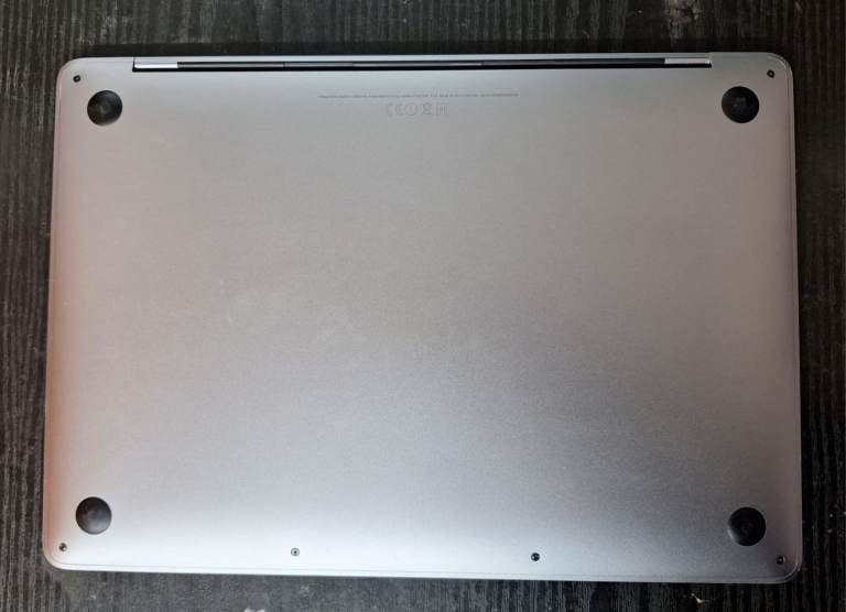 MacBook Pro (13Inch, 2017,I5 Intel core Processor, Two thunderbolts , 3 Ports) 