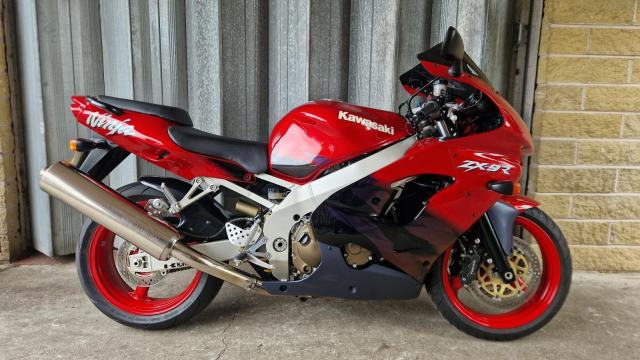 Kawasaki ZX-9R C2, 1999, 7,129 Miles, Beautiful Condition, 3