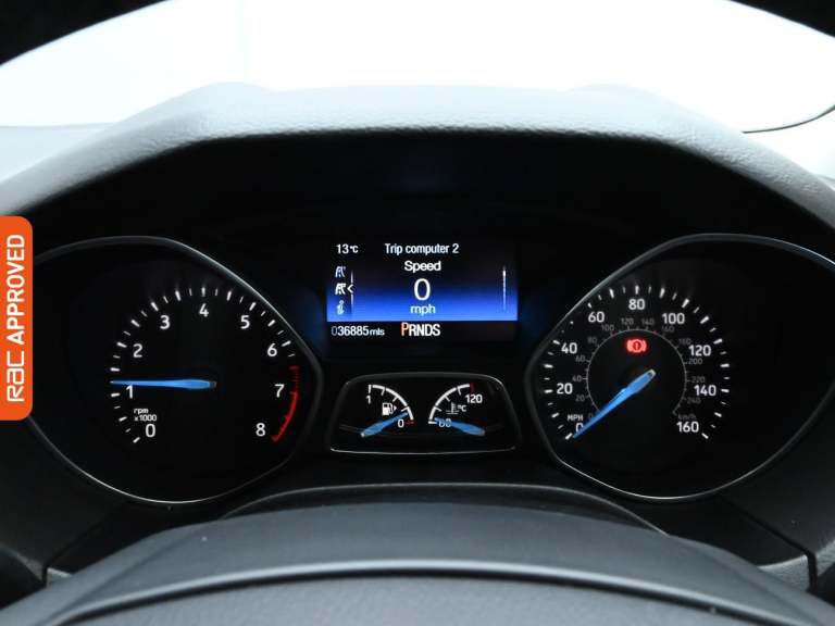 2015 Ford Focus 1.6 Zetec Hatchback 5dr Petrol Powershift Euro 6 (125 ps) Hatchback PETROL Automatic