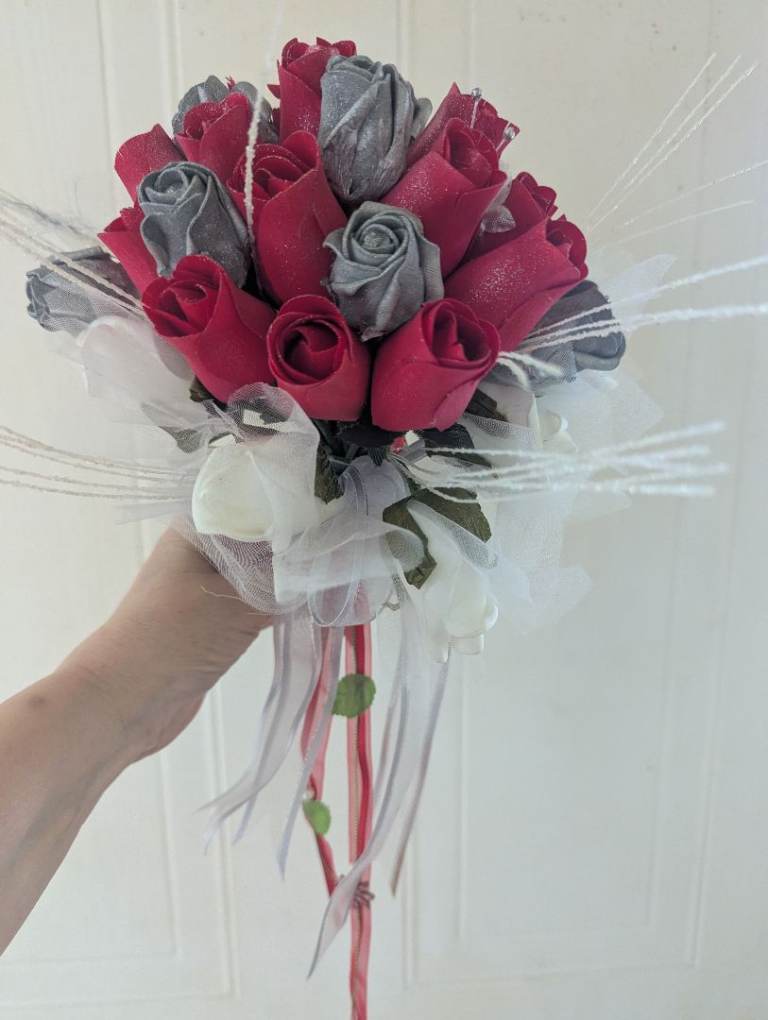 FAUX BOUQUET/FLORAL ARRANGEMENT - wedding/christmas