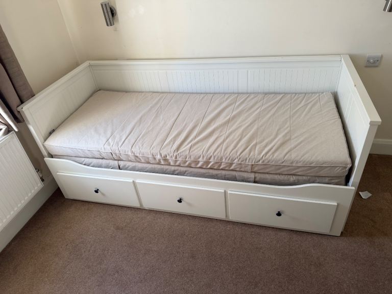 Ikea Hemnes Daybed. Free delivery!!!