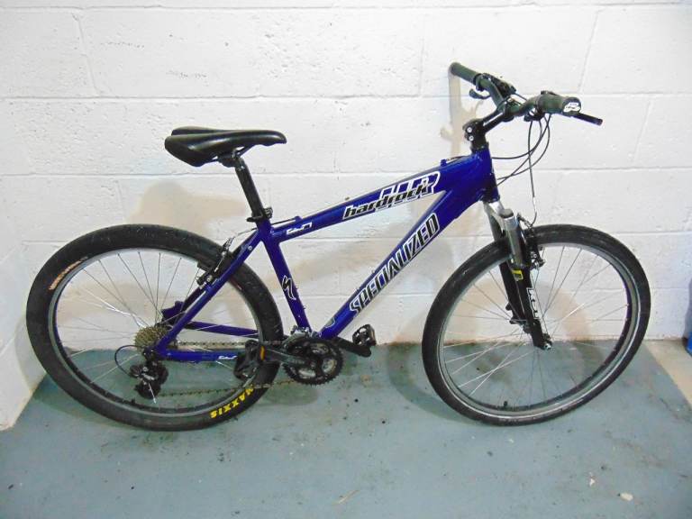 Specialized Hardrock (17 inch frame) Hardtail Mountain Bike (free local delivery)