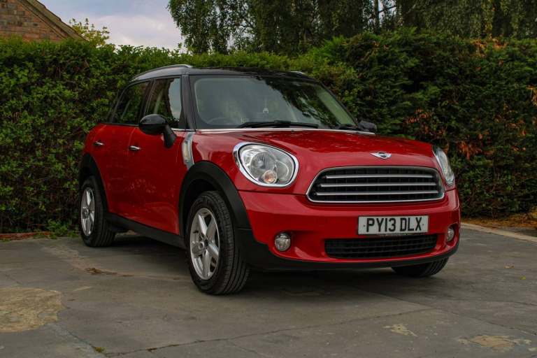 2013 MINI Countryman 1.6 Cooper 5dr Auto HATCHBACK PETROL Automatic