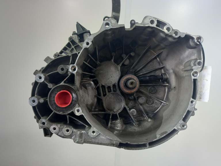Volvo V40 Gearbox 2012-2020 B4204t38 2.0l 6 Speed Manual