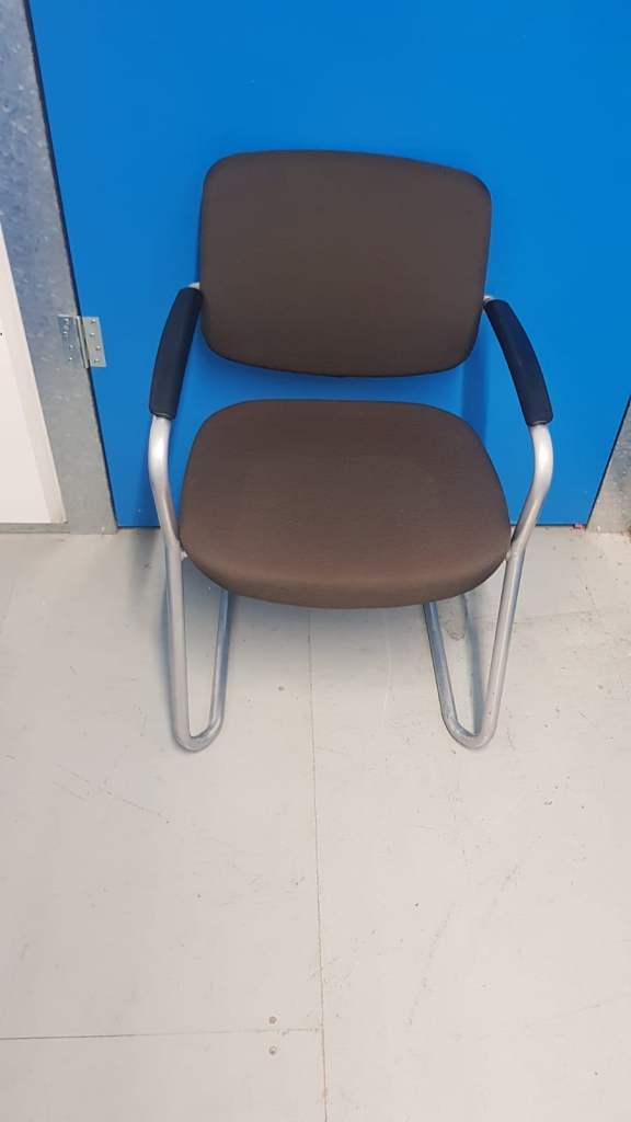 Meeting Room Chair with Cantilever Legs