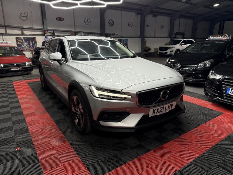 VOLVO V60 CROSS COUNTRY 2.0 Cross Country B4 AWD (197hp) Auto 2021