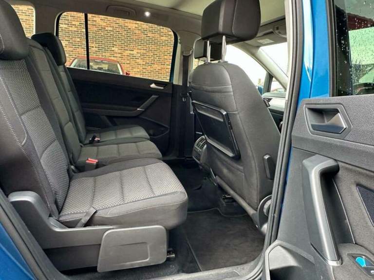 2017 Volkswagen Touran 1.2 TSI SE Family 5dr MPV PETROL Manual