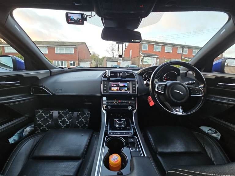 Jaguar, XE, Saloon, 2017, Other, 1999 (cc), 4 doors