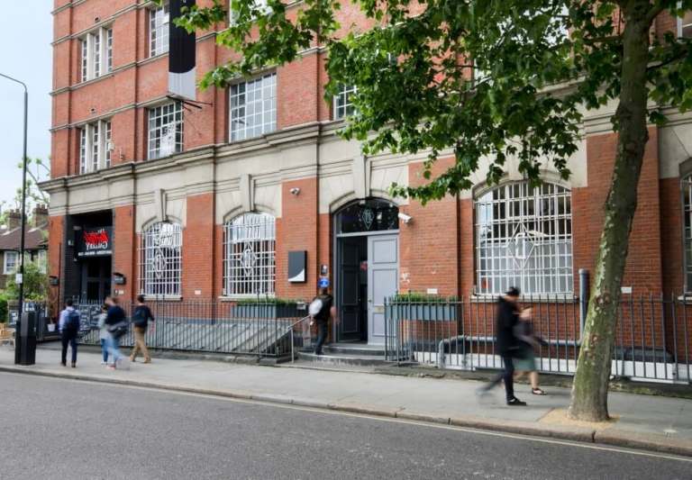 *Ladbroke Grove* Private Serviced Offices: Units from 7 to 45 desks for rent W11