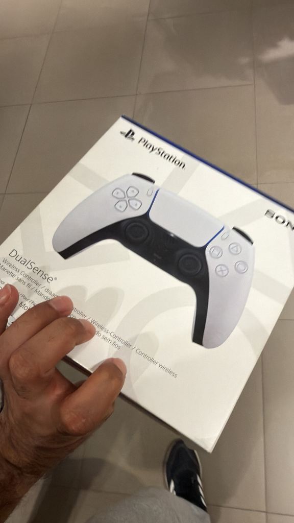 New Sony PlayStation 5 DualSense Wireless Controller - White