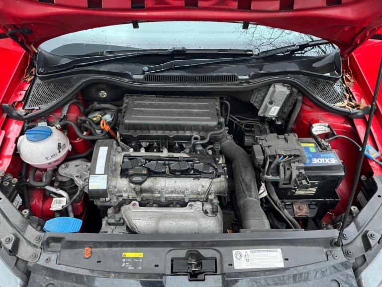 Volkswagen, POLO, Hatchback, 2013, Manual, 1390 (cc), 5 doors