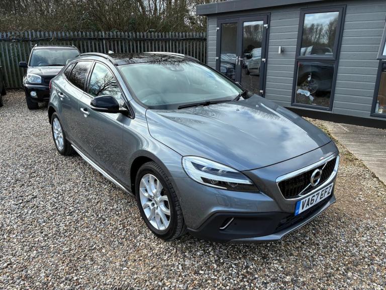 2018 Volvo V40 Cross Country 1.5 T3 Pro Auto Euro 6 (s/s) 5dr HATCHBACK Petrol Automatic