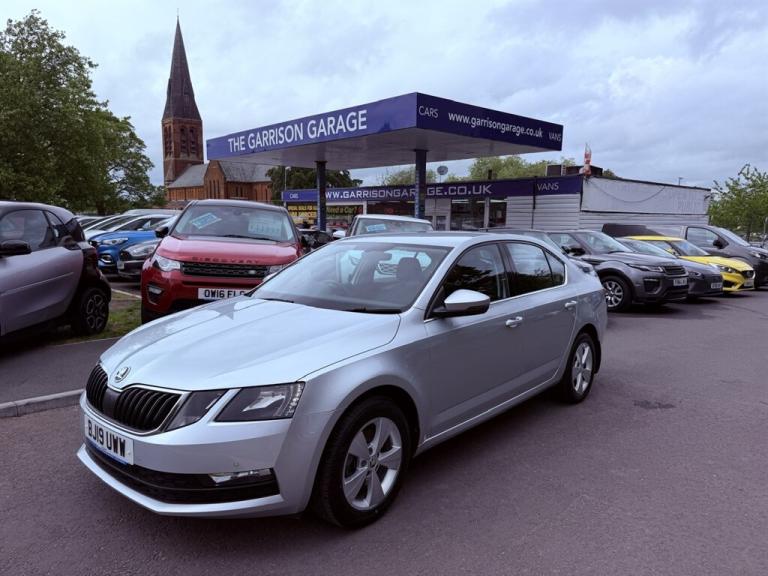 2019 Skoda Octavia SE TECHNOLOGY TSI DSG Hatchback Petrol Semi Automatic