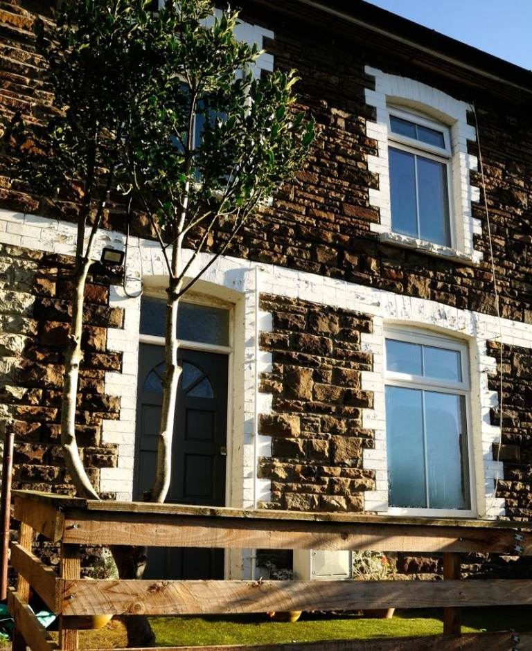 2 bedroom house for rent, available now.  Risca NP11 6FP