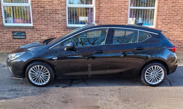 2017 Vauxhall Astra 1.4 Astra Elite Nav T 5dr - Full Service History - High Spec! Hatchback Petro...