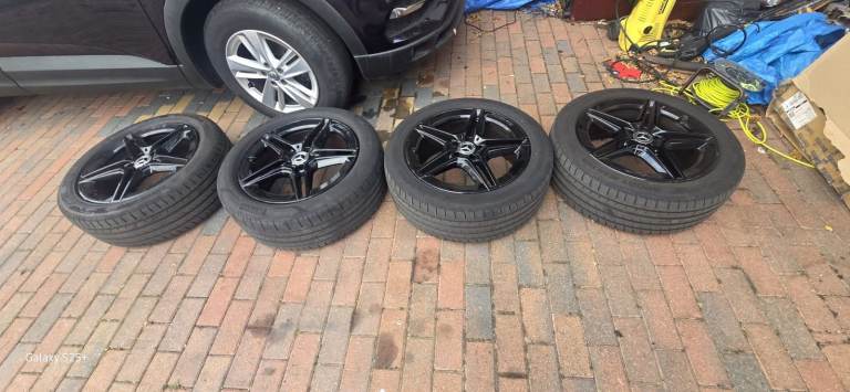 Mercedes 19" Original AMG alloys and tyres 35/245  19"
