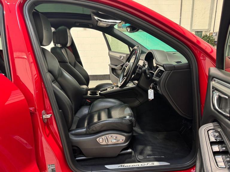 2017 Porsche Macan GTS 5dr PDK ESTATE PETROL Automatic