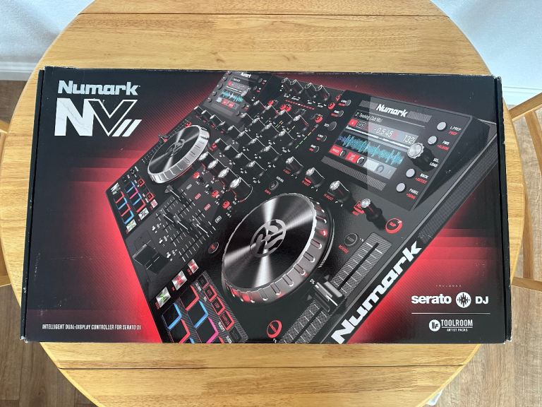 Numark NV2 - DJ Controller