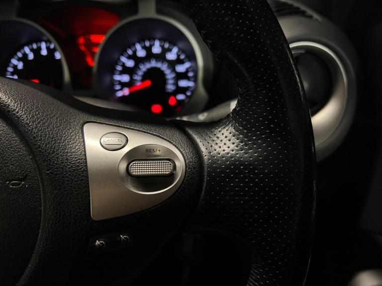 2013 Nissan Juke 1.6 Acenta 5dr CVT [Premium Pack] HATCHBACK PETROL Automatic