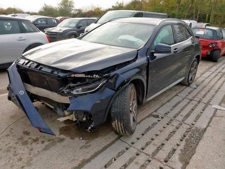 Breaking MERCEDES GLA CLASS 2.1 DIESEL 2018 STOCK NUMBER VY93