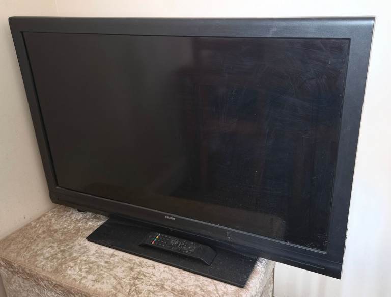 Bush TV - 40 inch