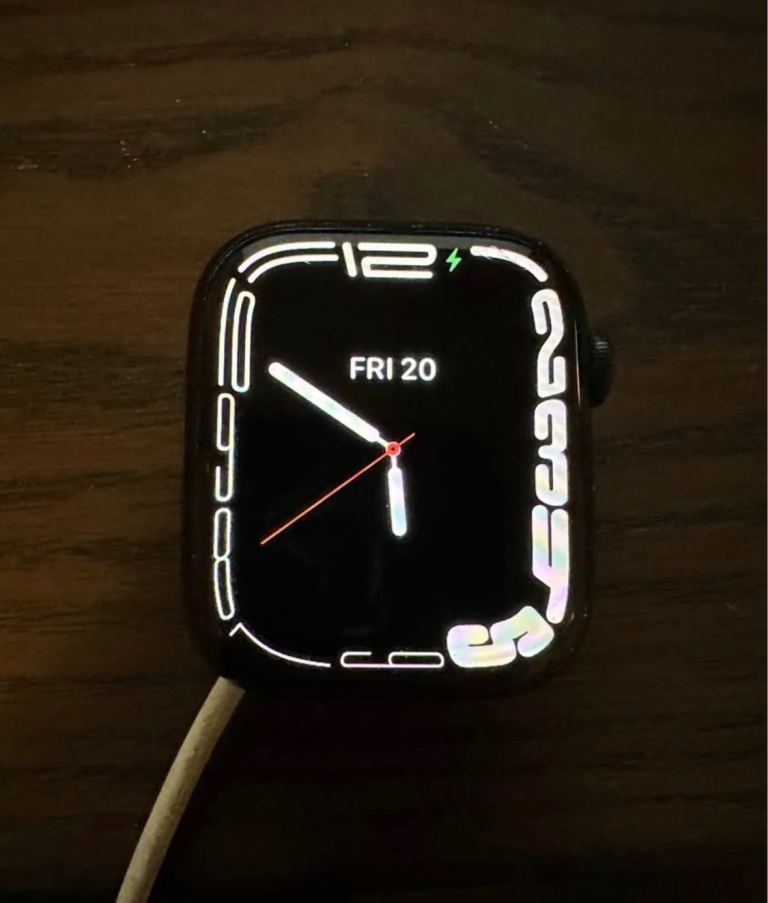 Apple Watch 7 Series 45mm - Battery health 93%!