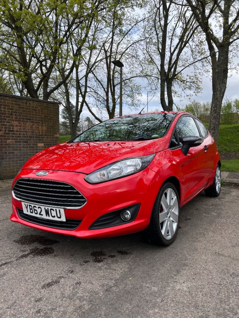 Ford, FIESTA, Hatchback, 2013, Manual, 1241 (cc), 3 doors