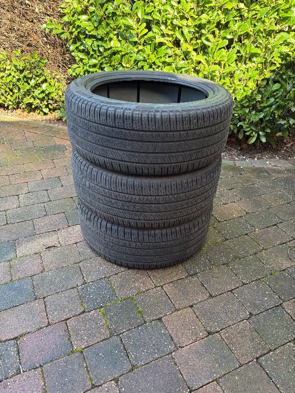 🚗 3x Premium SUV Tyres for Sale – Excellent Condition 🚗