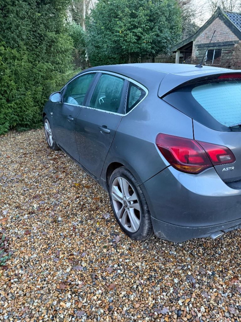 Vauxhall, ASTRA, Hatchback, 2011, Manual, 1956 (cc), 5 doors