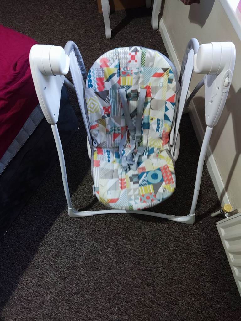 Baby bouncer