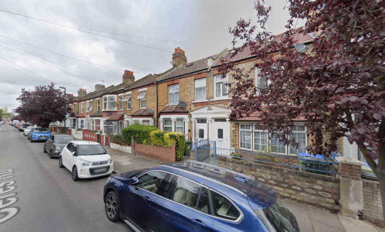 BENEFITS ACCEPTED - Studio Flat Available in Abbey Wood Greenwich SE18