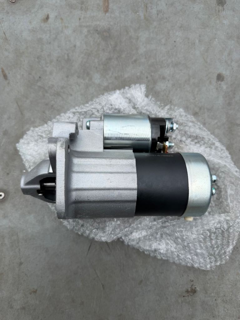 Brand new starter motor I bought it for my Nissan qashqai 2011