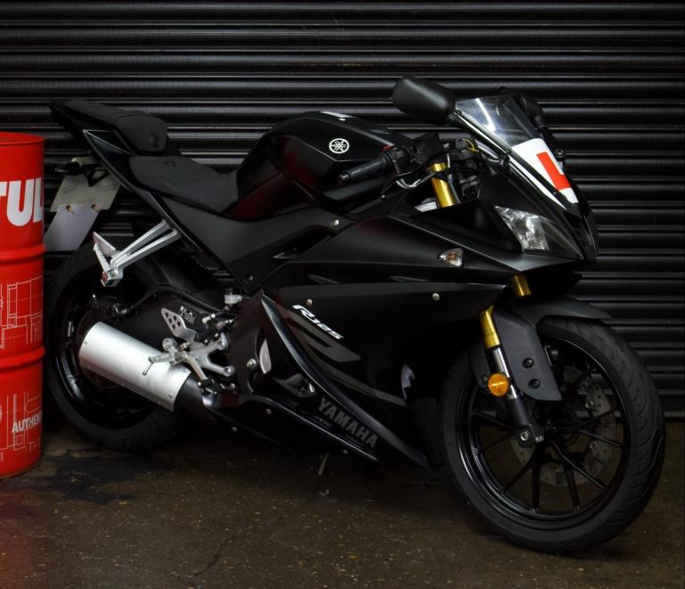 Yamaha YZF R125 Only 3000 miles NOT RC125 CBR125 R-125 