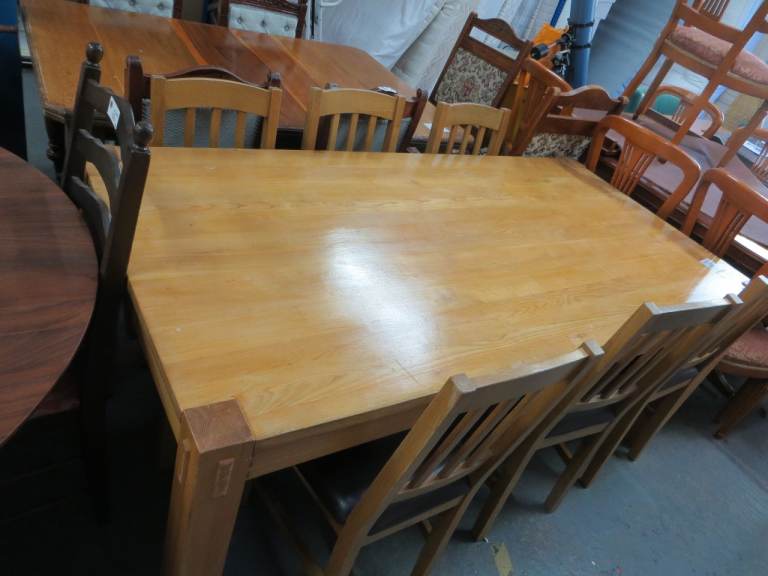8 Seater Wooden Dining Table and 6 Chairs  (Kenilworth Lions Furniture Store) Ref 430