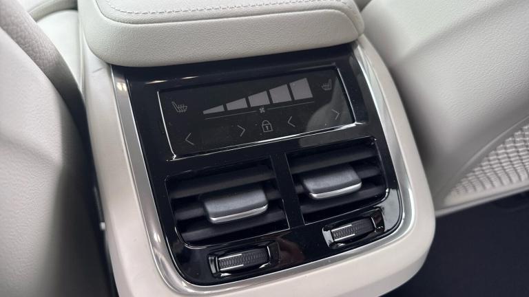 2025 Volvo V60 Plus, B4 Mild hybrid, Petrol, Dark ESTATE Petrol/Electric Hybrid Automatic