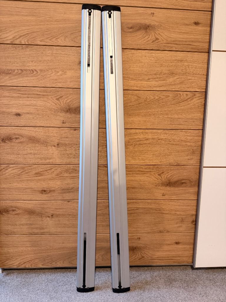 THULE Wingbar Roof Bars