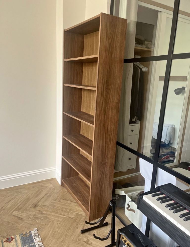 Walnut effect Bookshelf